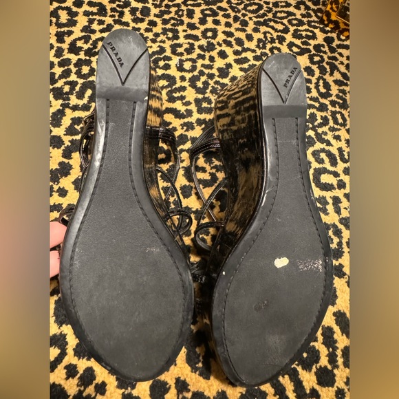 PRADA WEDGE STRAPPY LUXURIOUS SHOES US 8 BLK PATTON LEATHER NEW - Picture 6 of 10
